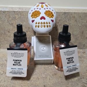 Bath & Body Works Wallflowers Fragrance Plug & 2 Refills